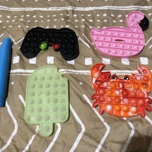 Fun Pop It Toy Set - Flamingo, Crab, Popsicle, Controller